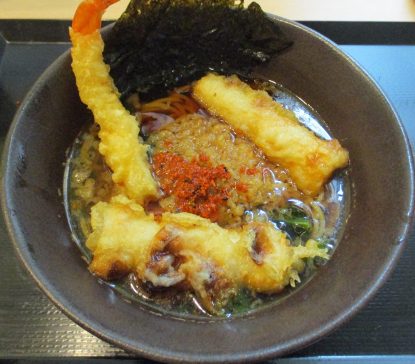 「中華そば540円＋ちくわ天120円＋サービス海老天」@ゆで太郎 新宿ワシントンホテル店の写真
