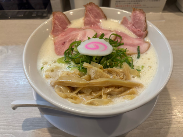 「鶏そば 塩 1000円 大盛100円 ライス100円」@鶏そば 天翔の写真