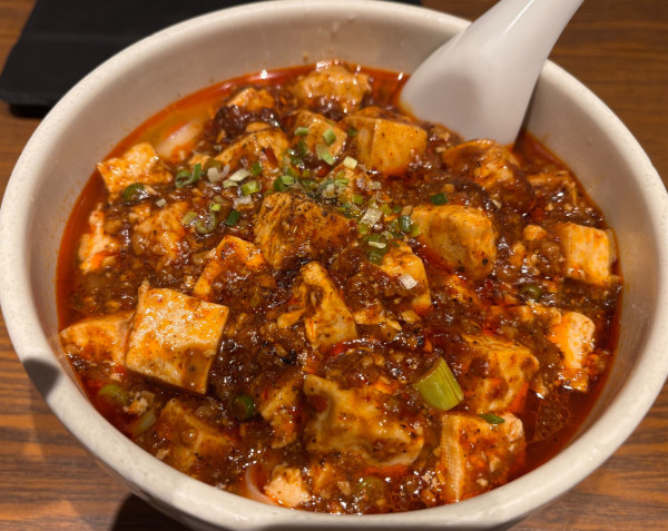 「麻婆豆腐刀削麺」@四川料理 京華樓 本館の写真