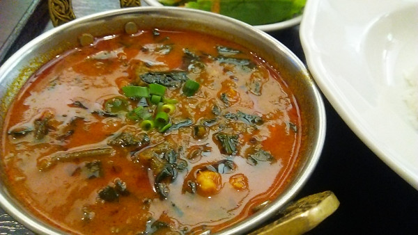 「1カレーセット 本日のカレー ほれんそーとチキン 900円」@タンドリーパレス 小石川店の写真