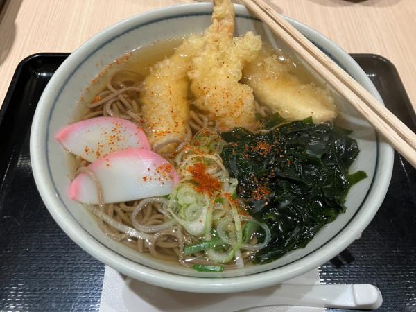 「とり天そば 900円」@豊後茶屋 大分店の写真