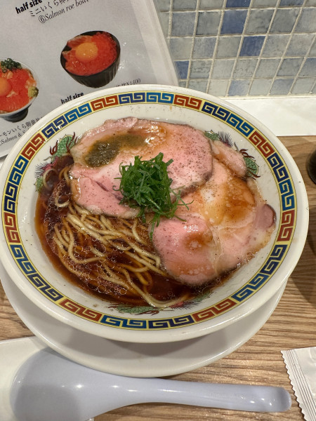 「牡蠣干し黒醤油らぁ麺」@中華そば食堂 IKR51の写真