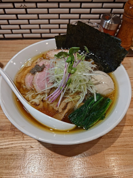 「手揉み中華そば全部入り」@中華ソバ ビリケンの写真