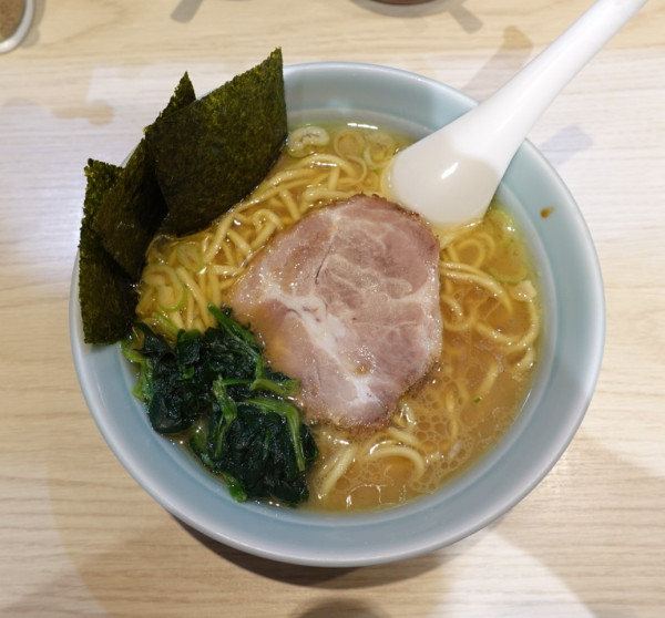 「らーめん・並盛（850円）」@らーめん 佐とうの写真