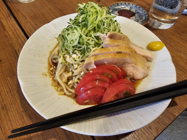 「冷やし中華」@立ち呑み居酒屋 金町製麺の写真