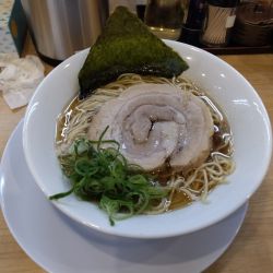 煮干醤油ラーメン 900円