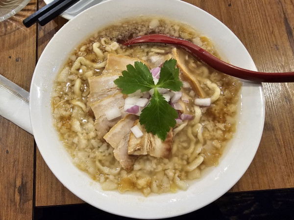 「背脂煮干そば」@立ち呑み居酒屋 金町製麺の写真