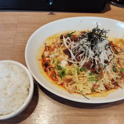 担々まぜそば　（ライス付）　　1260円