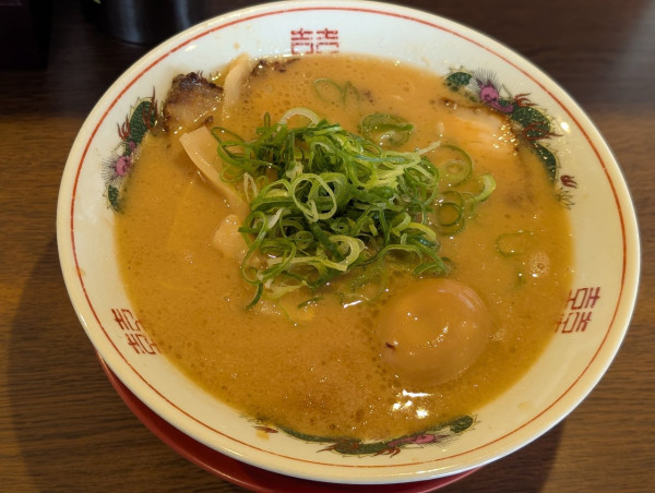 「こってり背脂中華そば」@中華そば 1011の写真