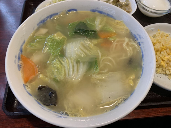 「タンメン＋半チャーハン」@中華料理 紫藤園の写真