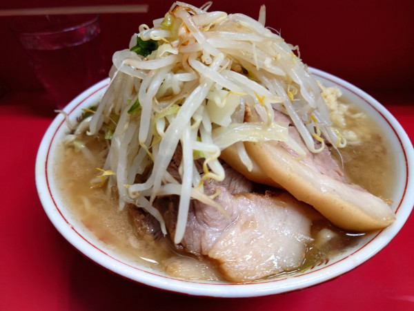 「大豚  野菜  ニンニク  カラメ」@ラーメン二郎 三田本店の写真