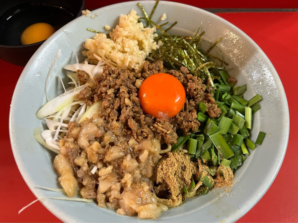 「【限定】台湾まぜそば 半分 200g」@ラーメン富士丸 西新井大師店の写真