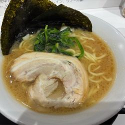 ラーメン　880円