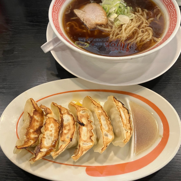 「郡山ブラック素ラーメン餃子セット500円」@幸楽苑 東松戸駅前店の写真
