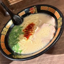 ラーメン＋半替玉