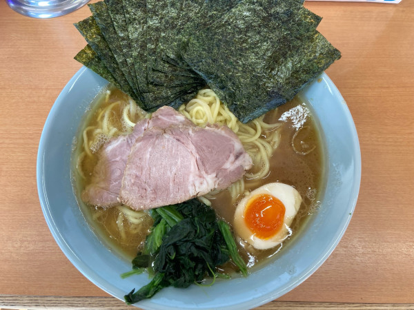 「特製ラーメン（大）＋のり」@横浜らーめん 武蔵家 綾瀬店の写真