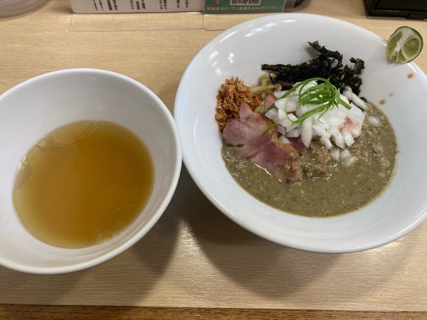 「【限定】手揉み麺の牡蠣和えつけそば（カルテット潮ver）」@麺屋 いちょうの写真