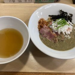 【限定】手揉み麺の牡蠣和えつけそば（カルテット潮ver）