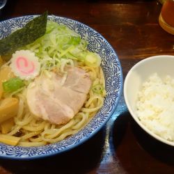 昔ながらの油そば:中（950円）