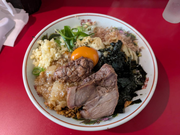 「ラーメン(豚1枚)(汁なし)(全部)」@ラーメン英二の写真