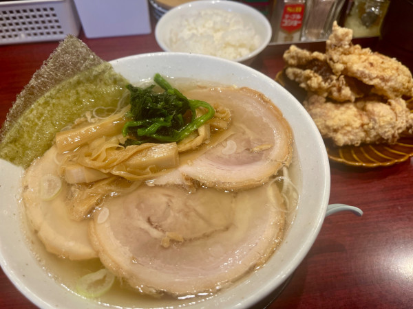 「佐野チャーシューラーメン  Bセット(唐揚げ3個)」@佐野らーめん 湧の写真