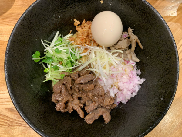 「特製牛まぜそば」@TOMORROW NEVER NOODLESの写真