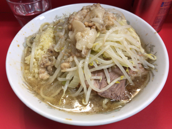 「小ぶたラーメン(ニンニク、アブラ) 850円」@ラーメン二郎 三田本店の写真