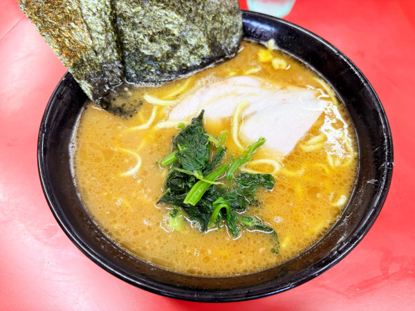 「ラーメン　900円」@ラーメン杉田家の写真