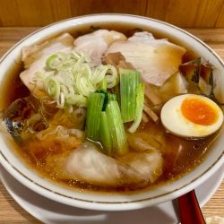 冷やしワンタンメン