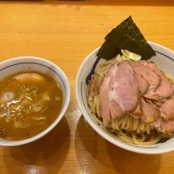 特製チャーシューつけ麺（大盛り）