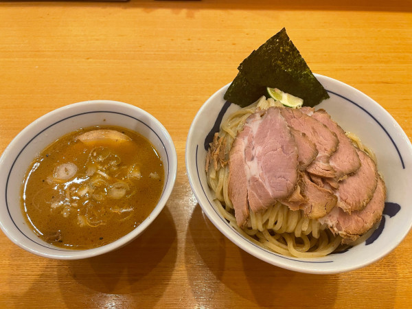 「特製チャーシューつけ麺（大盛り）」@つじ田 水道橋店の写真
