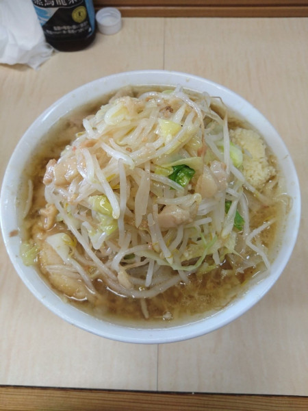 「小ラーメン（カタメニンニクアブラ）」@ラーメン二郎 京成大久保店の写真