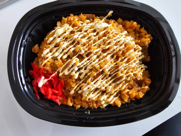 「【Wolt】ピリ辛チャーハン（大）　900円」@山忠 大町の写真