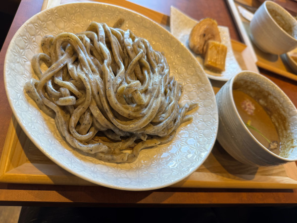 「御影つけめん中」@手打式特級多加水 御影麺 鏑矢の写真
