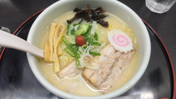「塩ラーメン」@らーめん山頭火 札幌北1条チカホ店の写真