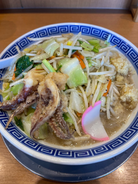 「ゲソ揚げタンメン　生姜ダブル」@タンメン トナリ 稲毛山王店の写真