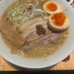 大阪鶏白湯 らぁ麺 みやこ なんば本店 by POPUP ラーメン なんばラーメン一座 虎店の画像