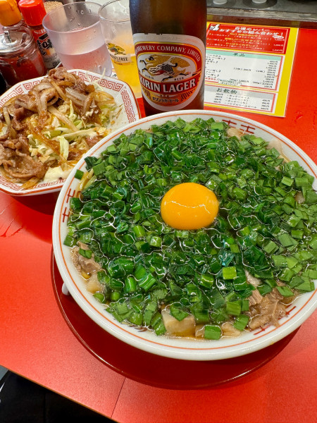 「ニラ中華そばレバ玉炒め生姜焼き餃子ビール」@レバニラ中華 満腹の写真