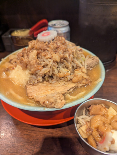 「ラーメン(350g)+缶ビール」@自家製麺 No11 ASAKUSAの写真