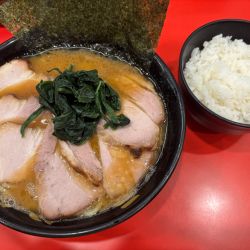 チャーシュー麺かため ライス