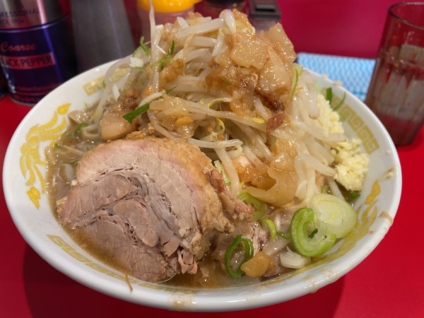 「ラーメン中盛り1000円」@それいけ！たかちゃんラーメン 群馬千代田店の写真