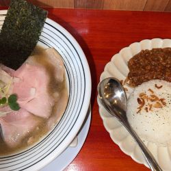 煮干醤油ソバ＋キーマカレー