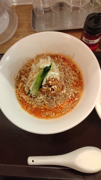 「汁なし担々麺」@ぎょうざの萬代の写真