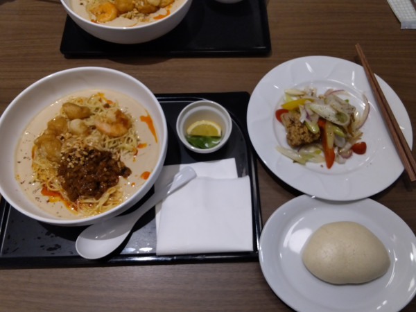 「オリエンタル冷やし豆乳担々麺　おすすめセット（2321円）」@デニーズ 馬橋店の写真