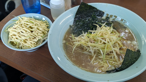 「ネギラーメン＋ネギマヨ丼（950円＋430円）」@ラーメンショップ 柏原店の写真
