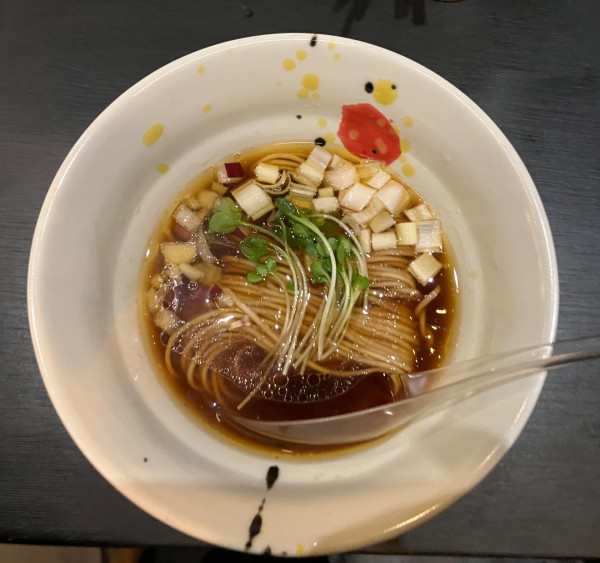 「地鶏醤油らーめん 1000円」@焼鳥 山崎の写真