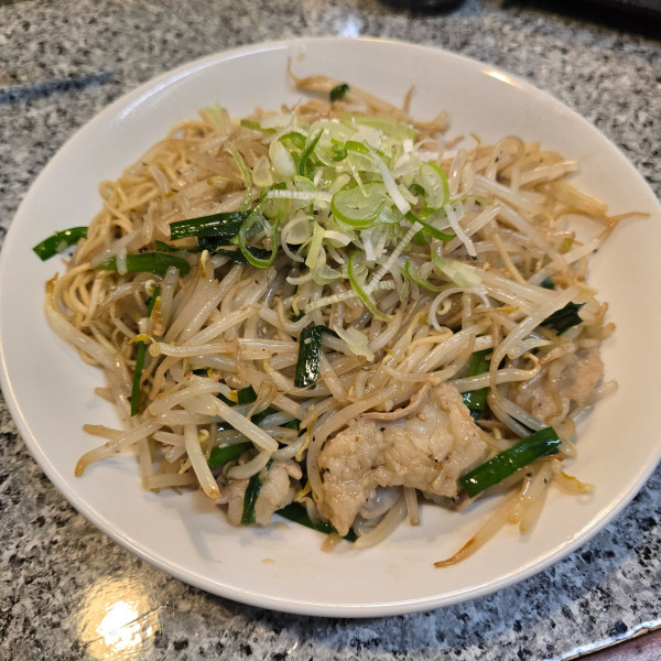 「塩ホルモンまぜそば」@麺屋 有希の写真