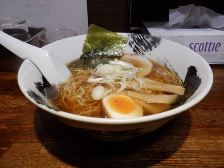 「支那そば」@ひじり屋 西新宿店の写真