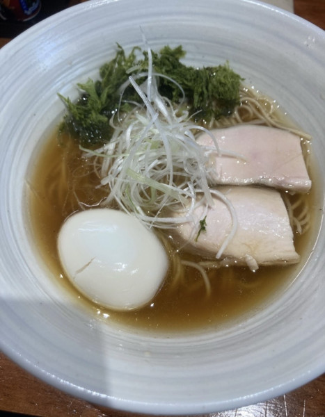 「鶏と節のWスープ　煮卵」@鳥左近の写真