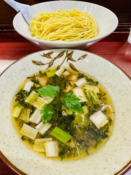 「【限定】氷見煮干し塩つけ麺【950円】」@鶏こく中華 すず喜の写真